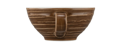 Braune Kaffeetasse aus Keramik.