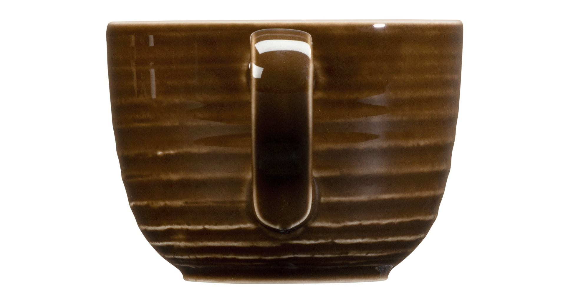 Braune Kaffeetasse auf weißem Hintergrund