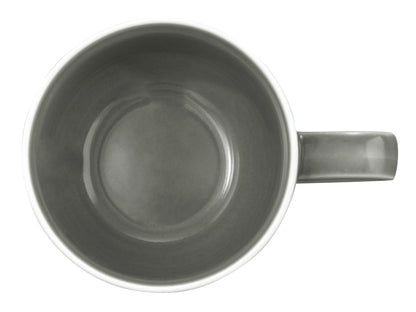 Graue Kaffeetasse mit Rillenstruktur