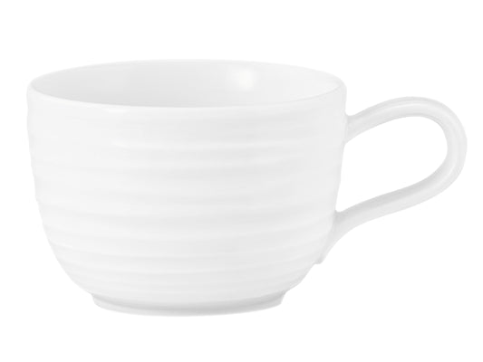 Weiße Tasse aus Porzellan, leer