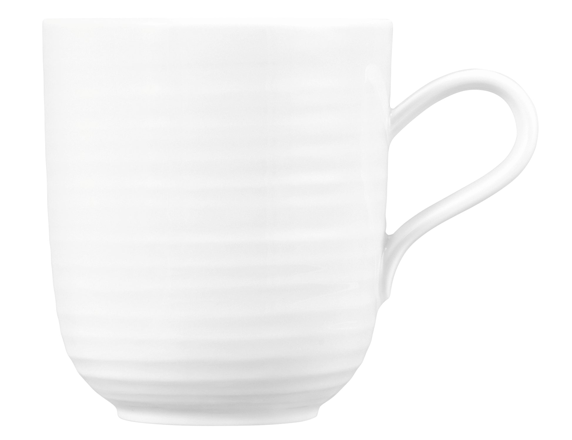 Weiße Tasse vor weißem Hintergrund