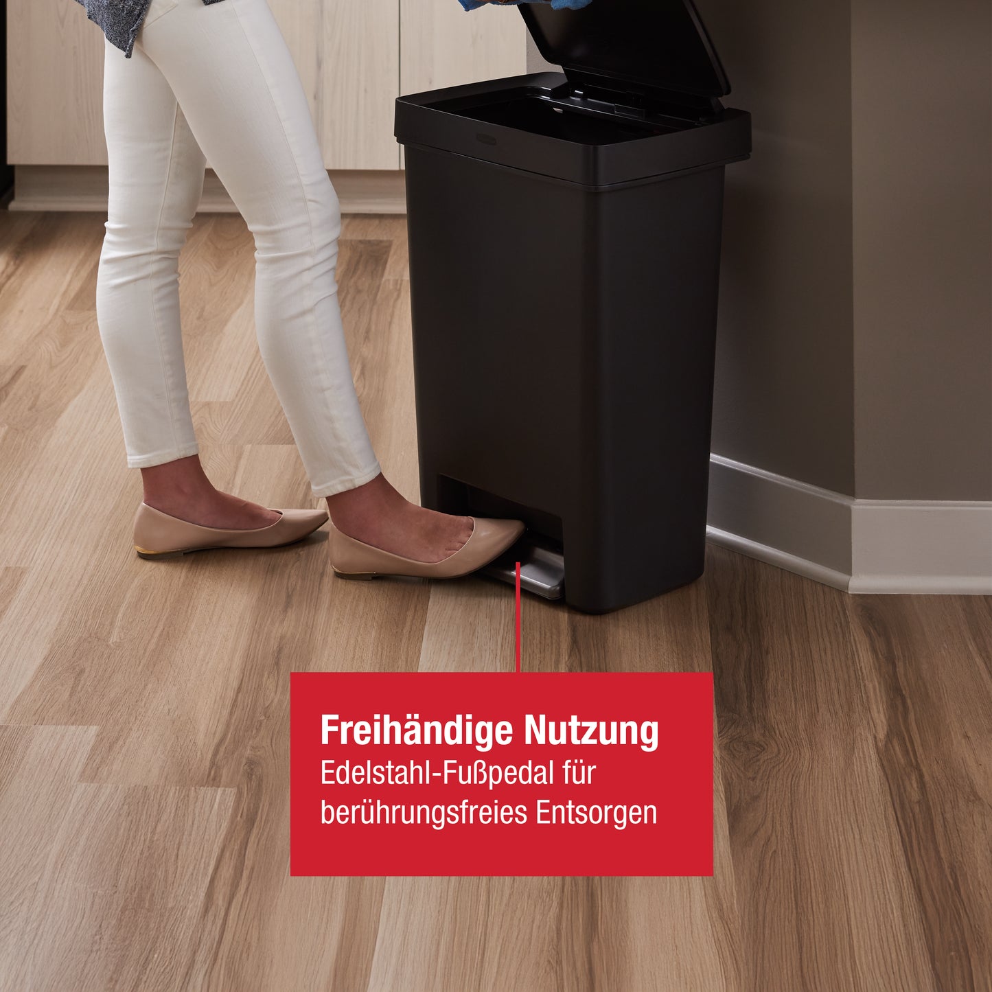 Rechteckiger Tretabfalleimer aus Kunststoff, 46 l, anthrazitfarben