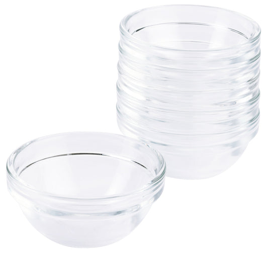 Transparente Gläser und Schalen