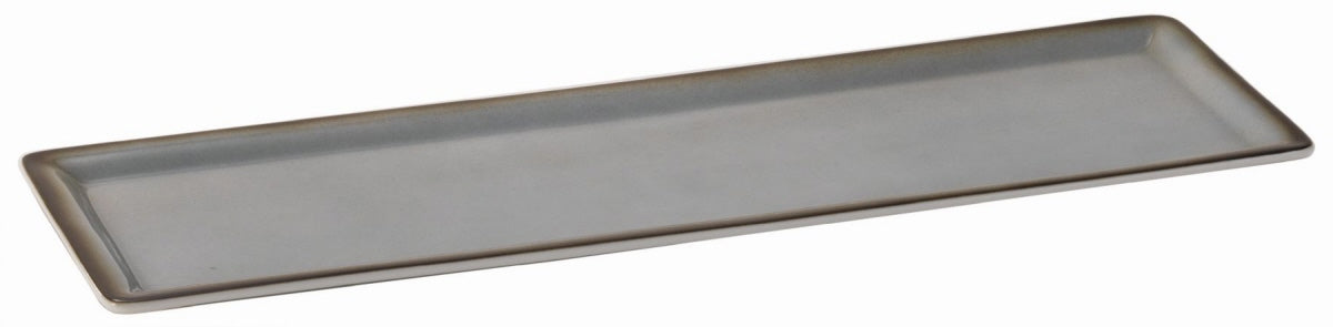 Lange, schlichte Servierplatte