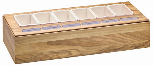 Gewürzbehälter mit Gewürzen und Labels