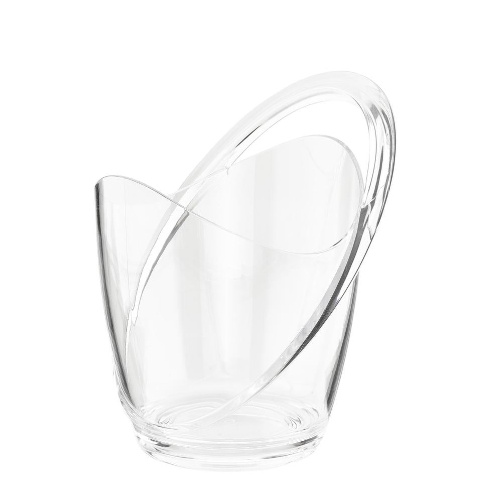 Leeres, elegantes Wasserglas