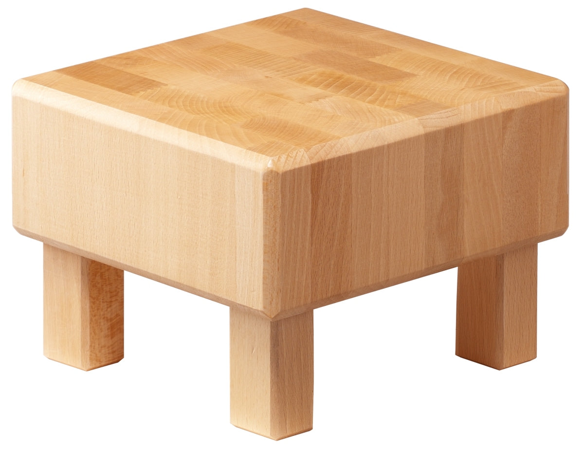 Holztisch für Gastronomie-Bereich