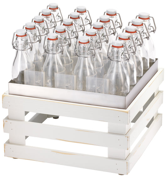 Leere Glasflaschen in Kiste