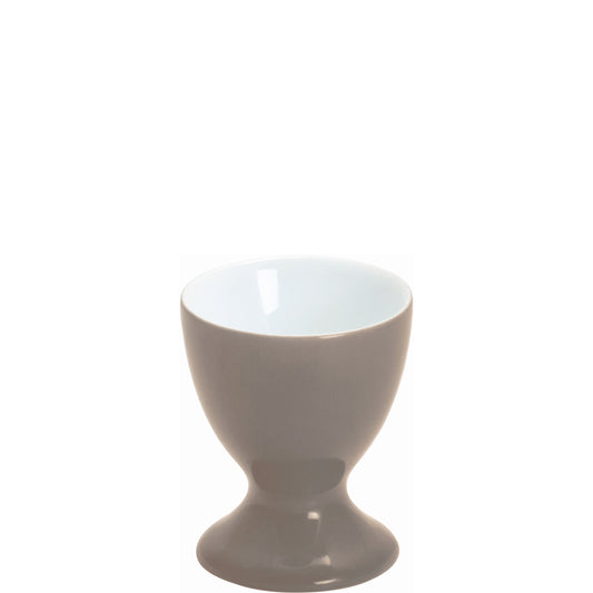 Weiße Porzellan-Tasse auf weißem Hintergrund