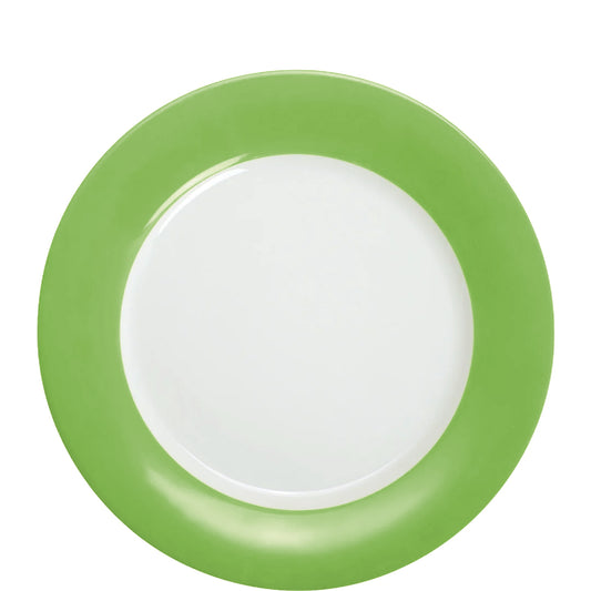 Leere grüne Speiseteller, B2B-Gastronomie