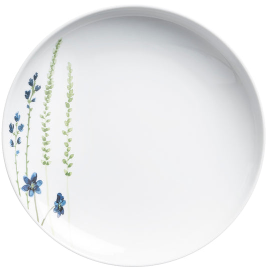 Teller mit Blumenmuster aus Porzellan.