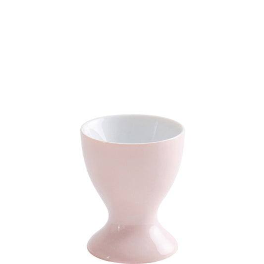 Weiße Tasse auf weißem Hintergrund