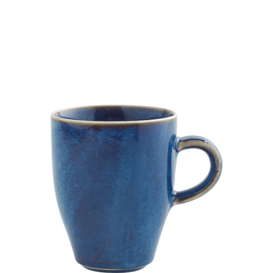 Blaue Keramiktasse, Nahaufnahme, B2B Gastronomie