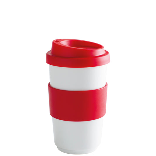 Weißer Becher mit rotem Deckel.
