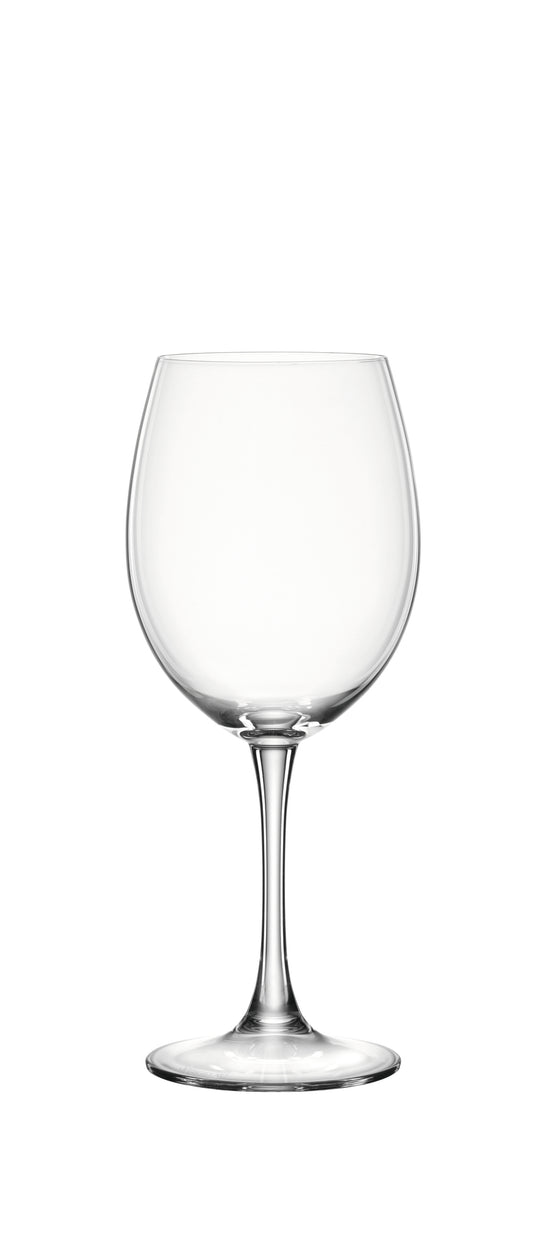 Leeres Weinglas auf weißem Hintergrund.