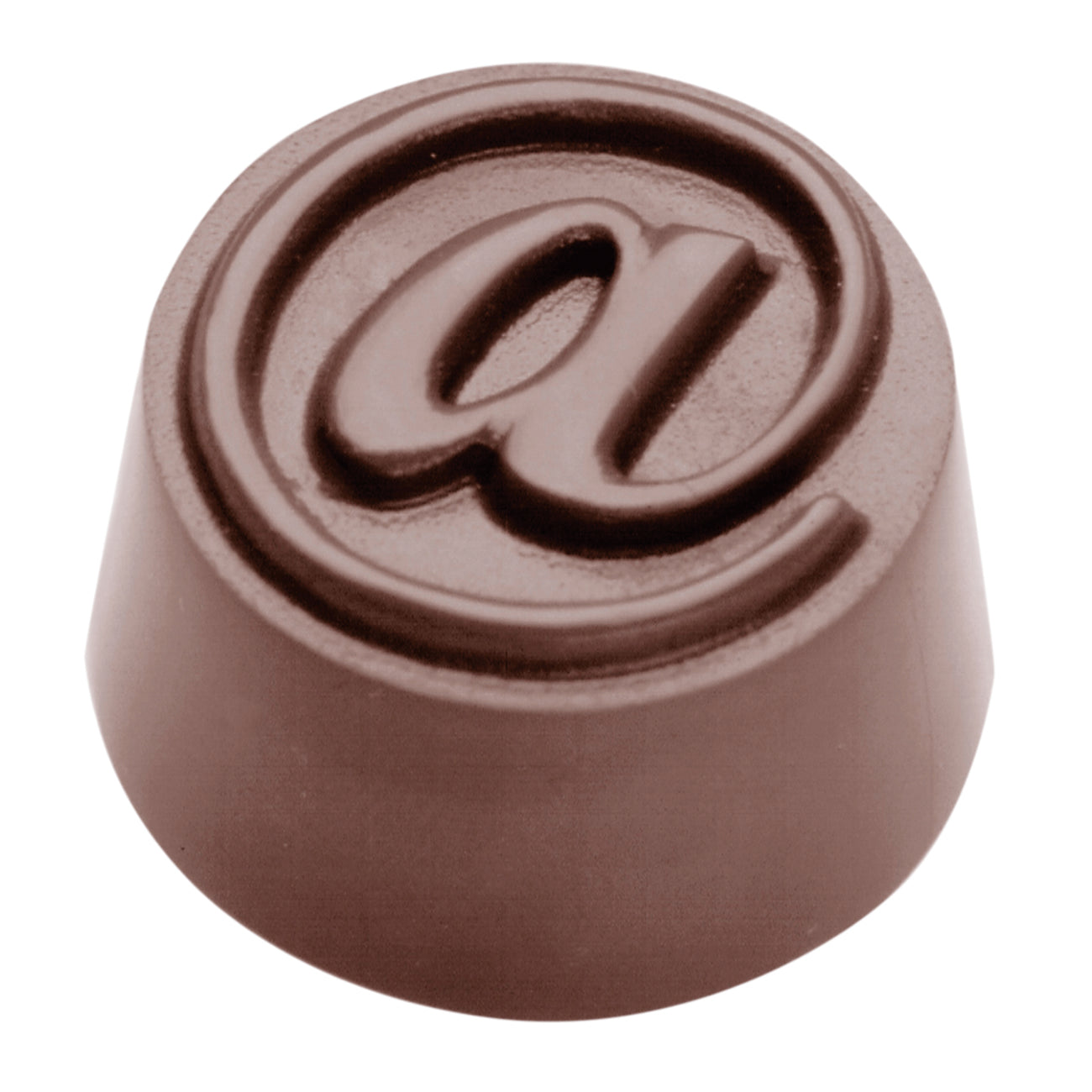 Schokoladenstück mit @-Symbol.