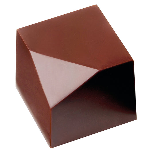 Schokoladenstück in geometrischer Form.