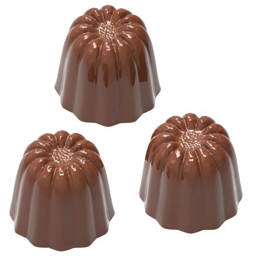 Drei Schokoladen-Gelatine-Desserts.