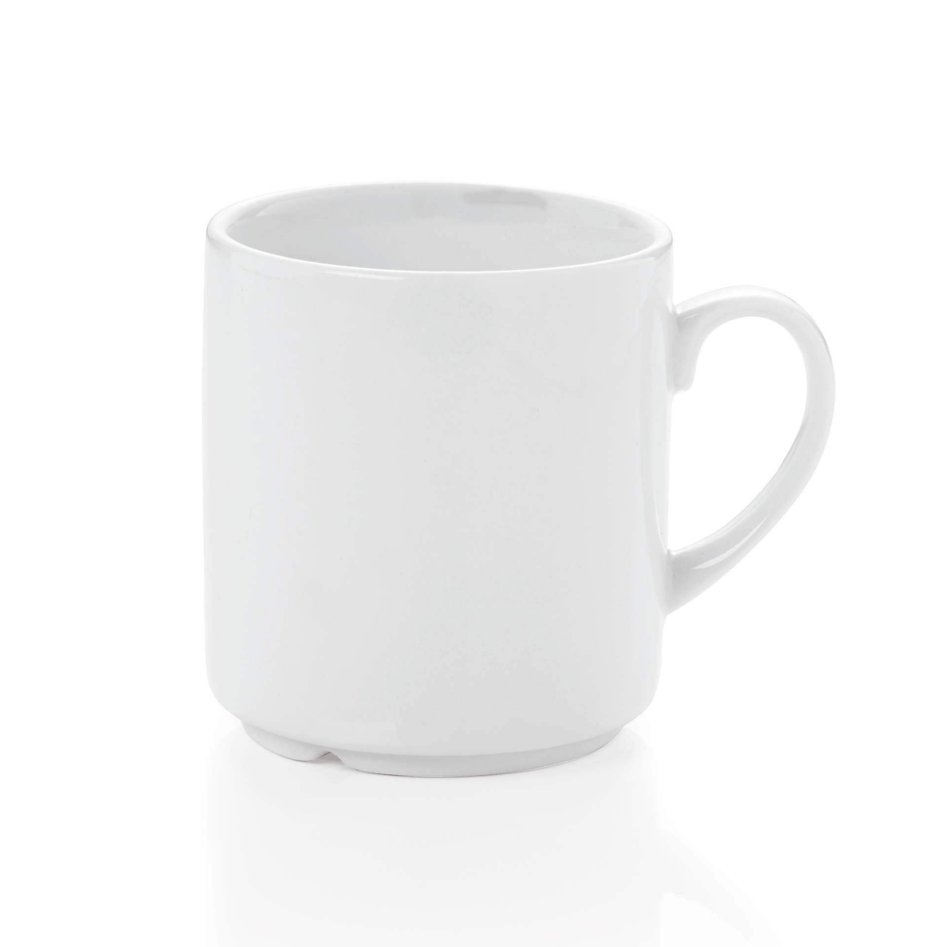 Weiße Tasse auf weißem Hintergrund.