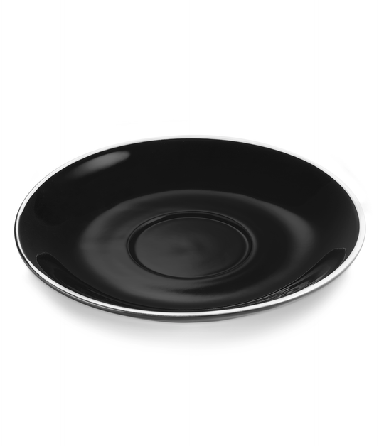 Schwarze Untertasse auf weißem Hintergrund.