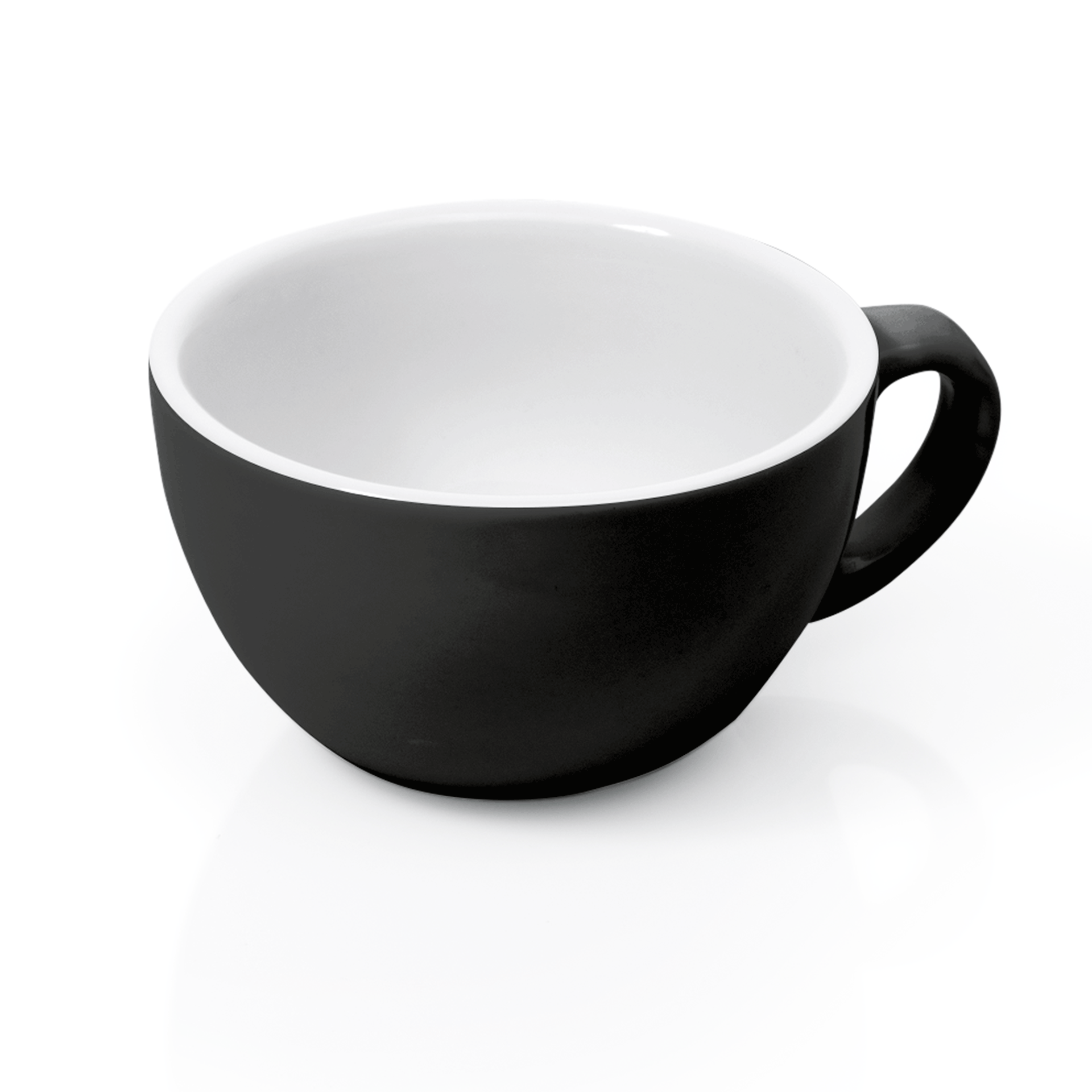 Schwarze Tasse mit Henkel.