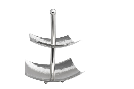 Zweistöckige, silberne Etagere.