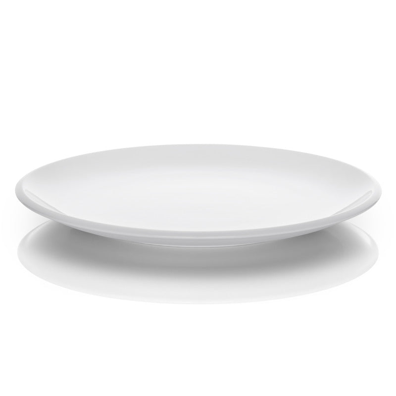 Leere weiße Teller für Gastronomie