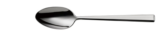 Metalllöffel auf weißem Hintergrund