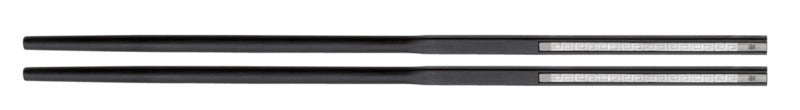 Zwei schwarze B2B-Gastronomie-Stäbchen