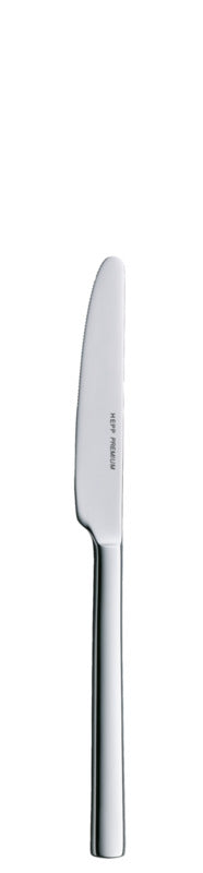 Silbernes Messer auf weißem Hintergrund.