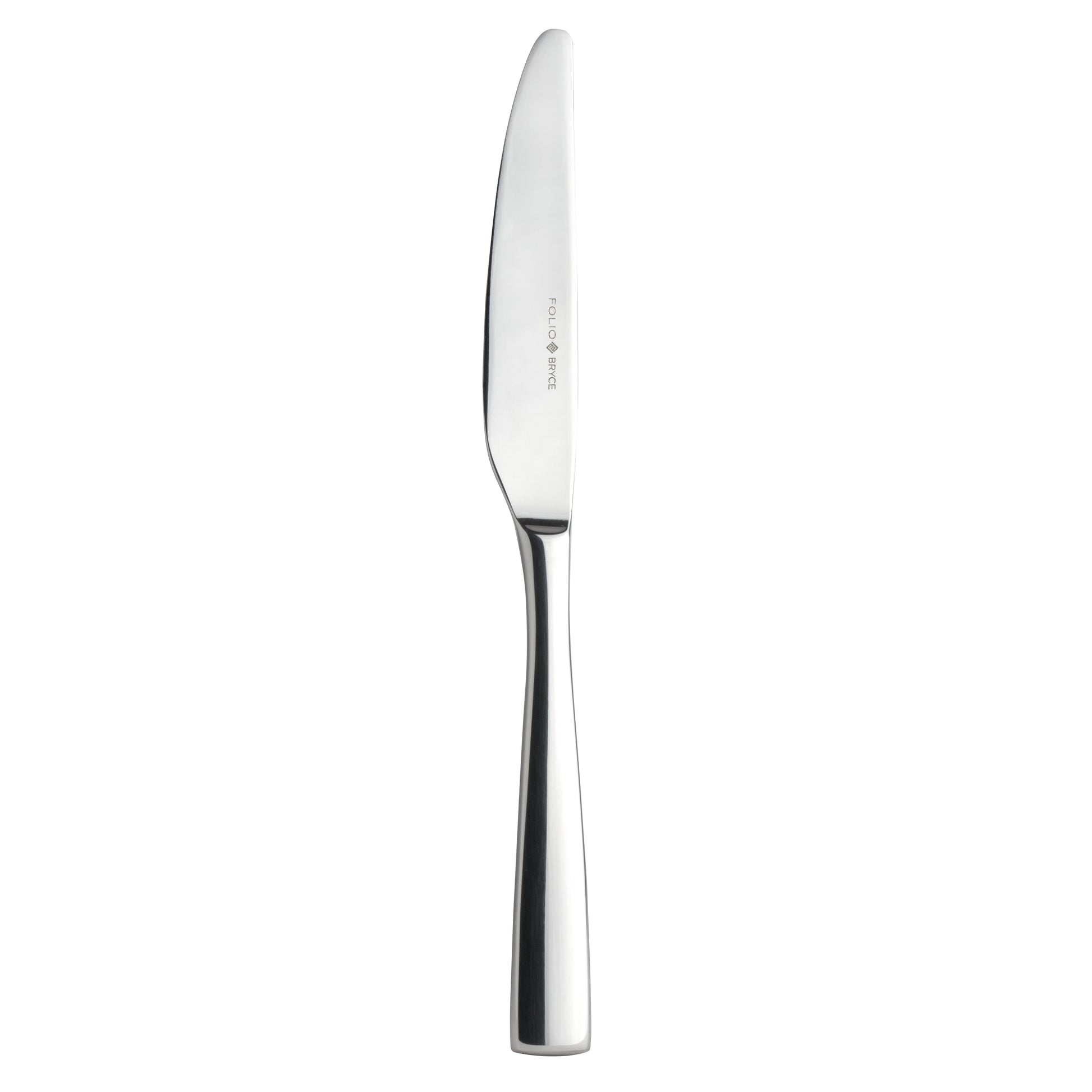 Silbernes Messer auf weißem Hintergrund.