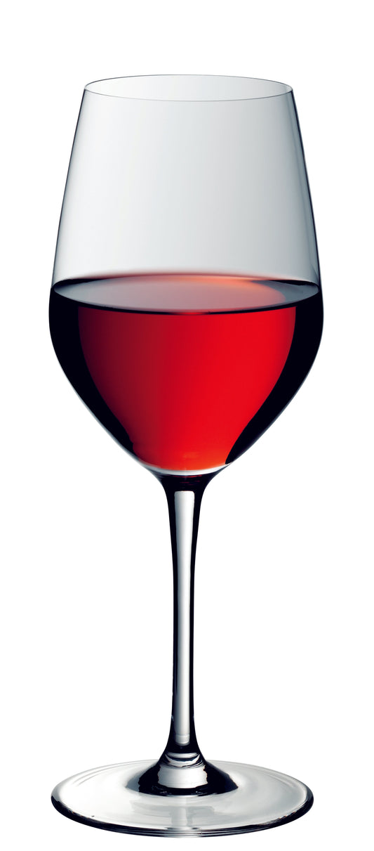 Weinglas mit Rotwein.