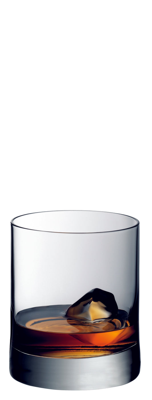 Whiskey-Glas mit Eiswürfel