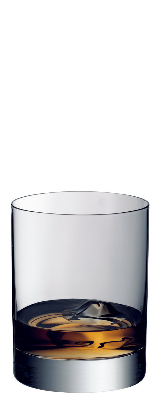 Brennendes Glas mit Alkohol.
