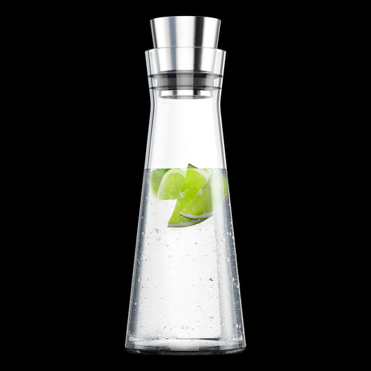 Glas mit Wasser und Limetten