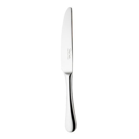 Silbernes Messer auf weißem Hintergrund.