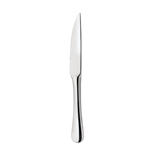 Silbernes Steakmesser auf weißem Hintergrund.