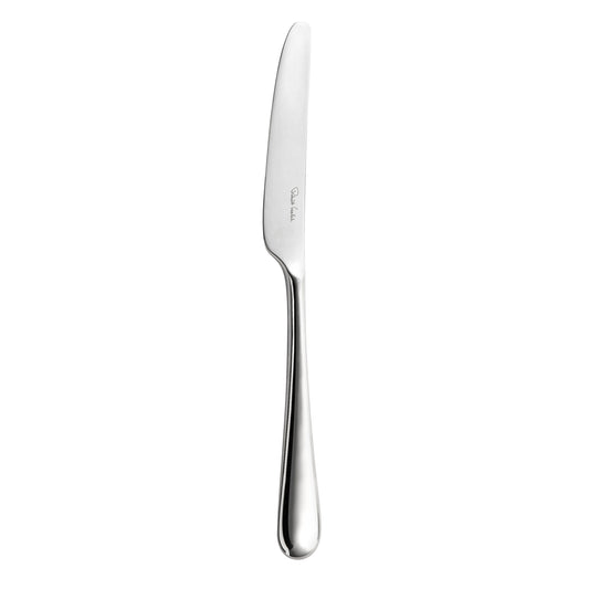 Silbernes Messer auf weißem Hintergrund.