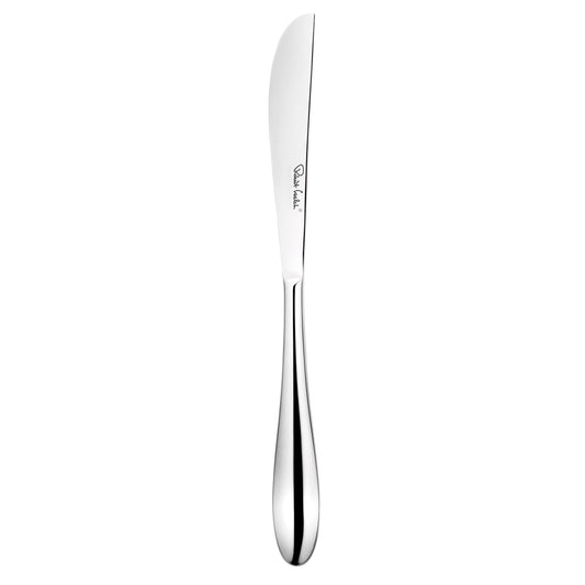 Silbernes Buttermesser auf weißem Hintergrund.