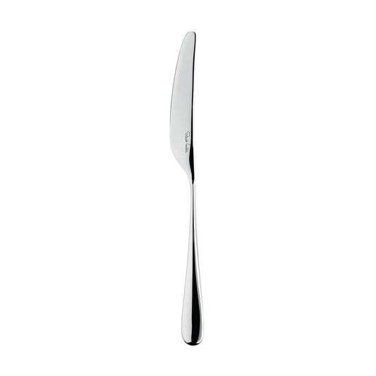 Silbernes Messer auf weißem Hintergrund.