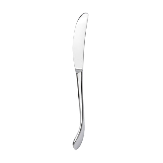 Silbernes Buttermesser auf Weiß.