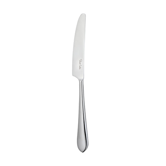 Silbernes Messer auf weißem Hintergrund.
