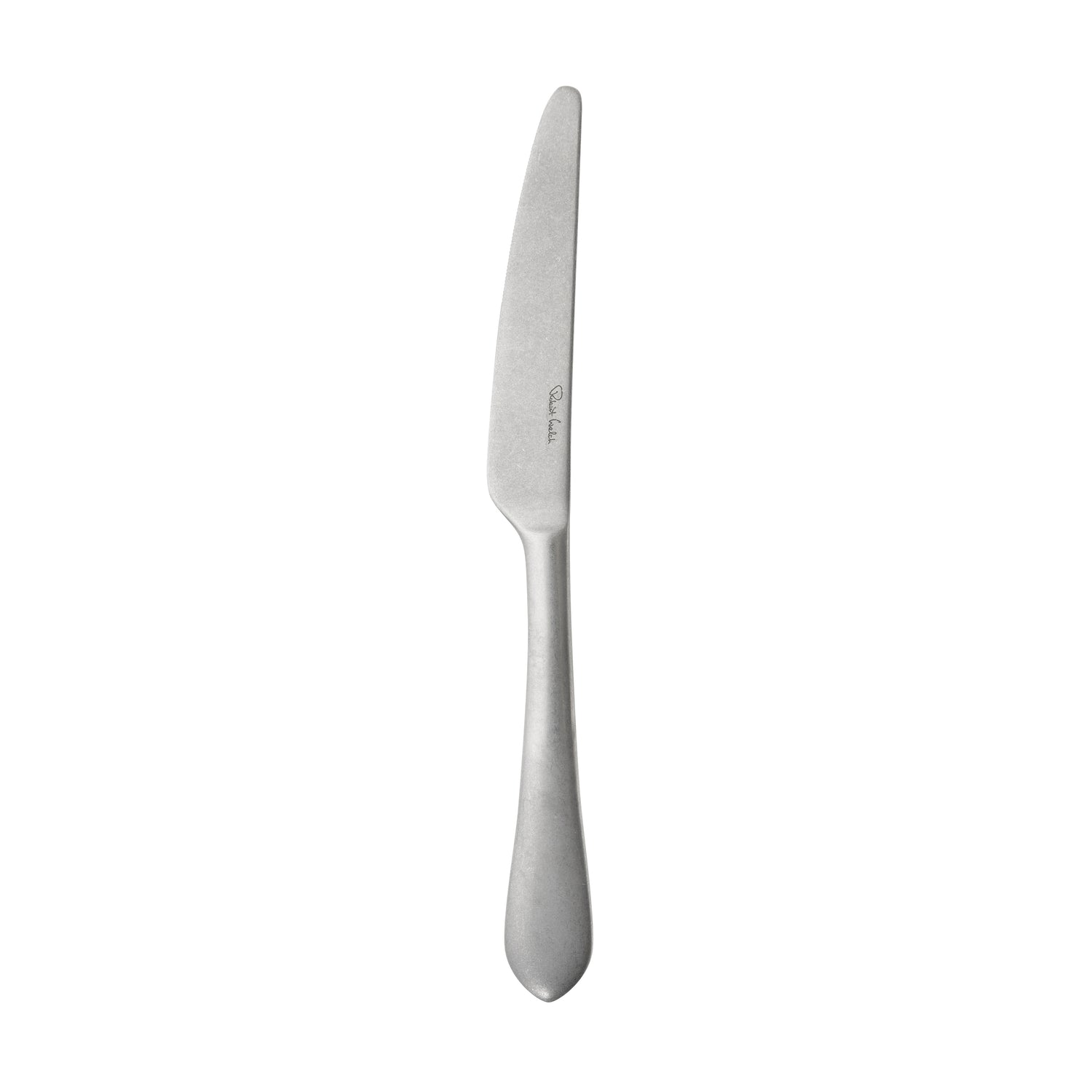 Silbernes Messer auf weißem Hintergrund.