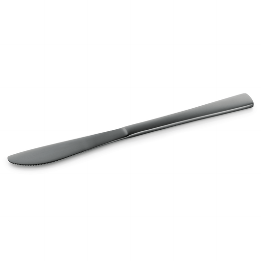 Silbernes Buttermesser auf Weiß.