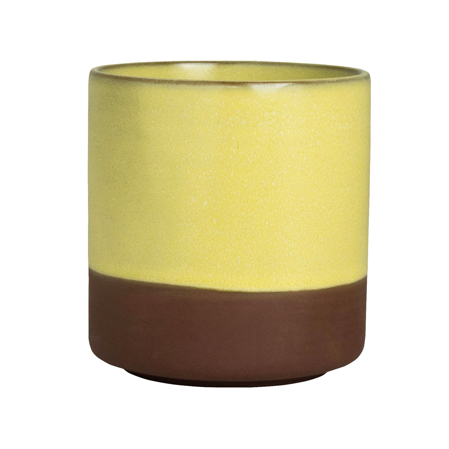 Gelbe Tasse mit braunem Boden.