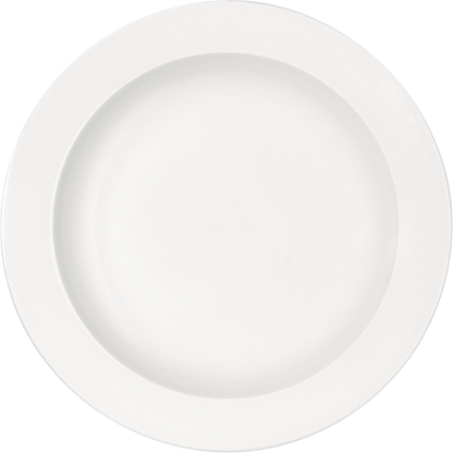 Weiße flache Porzellanplatte seitlich.