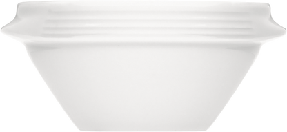 Weiße Porzellanschale, schlichtes Design.