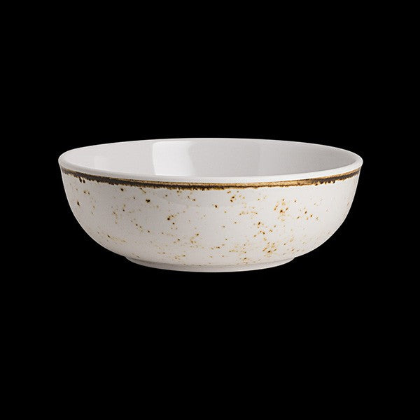 Weiße Schüssel mit braunen Sprenkeln.