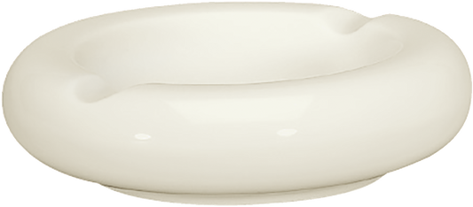 Weißer Aschenbecher aus Porzellan.