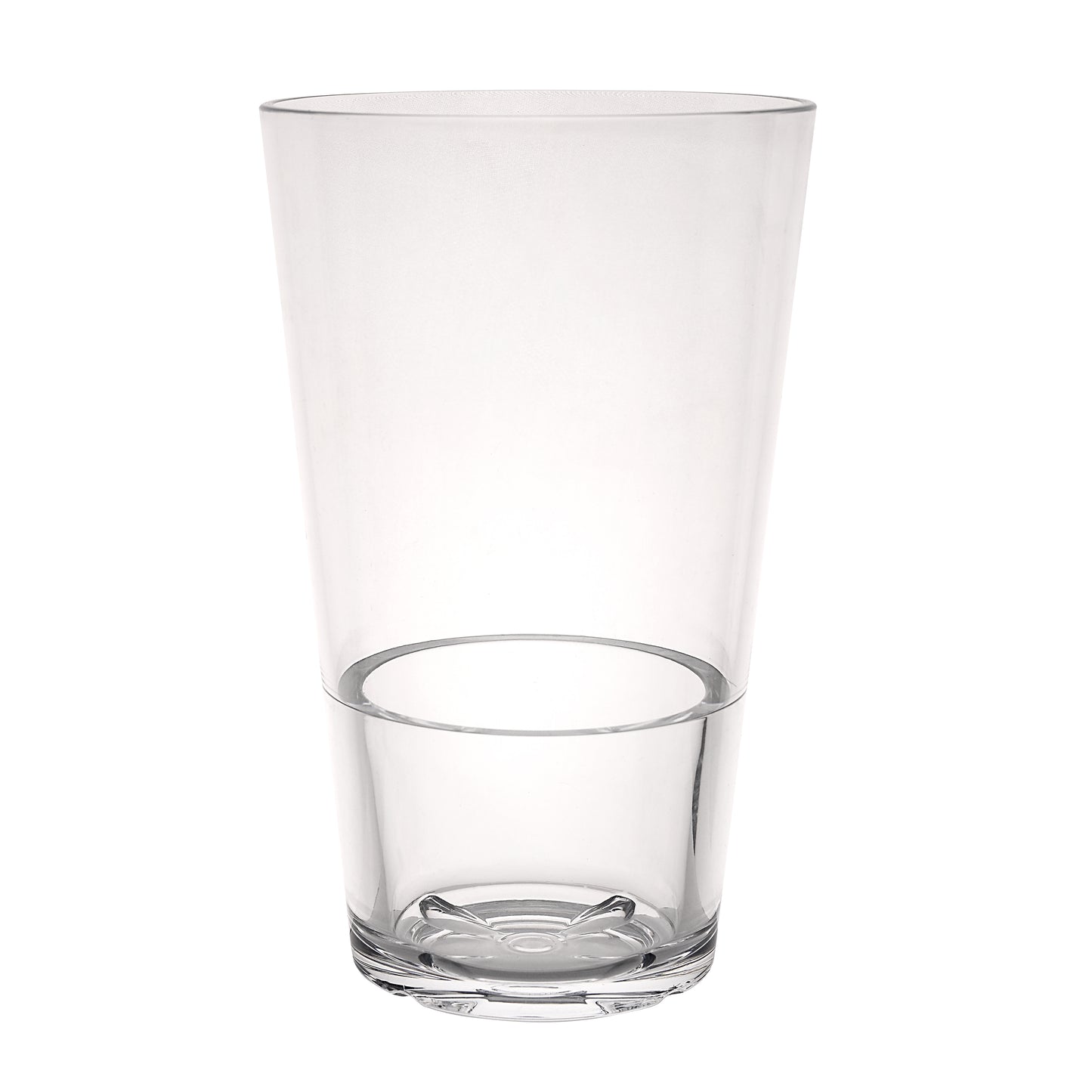 Leeres, transparentes Trinkglas, hoch.